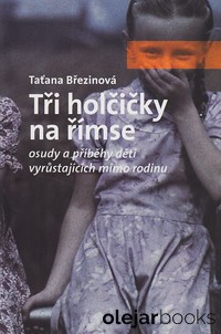 Tři holčičky na římse